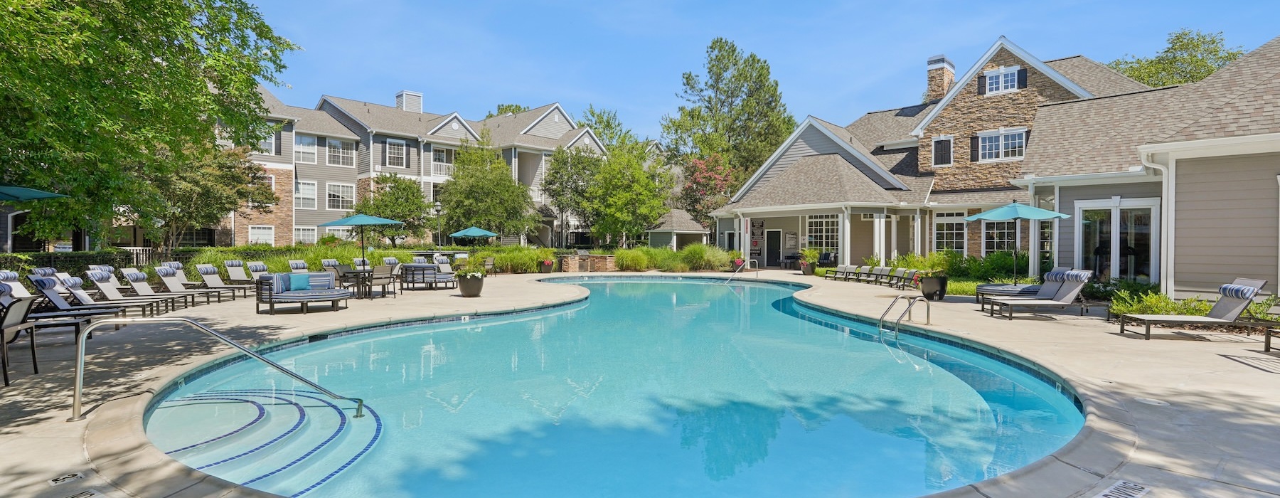 a swimming pool in a courtyard